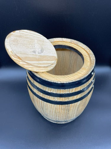 10 liter pine barrel with lid